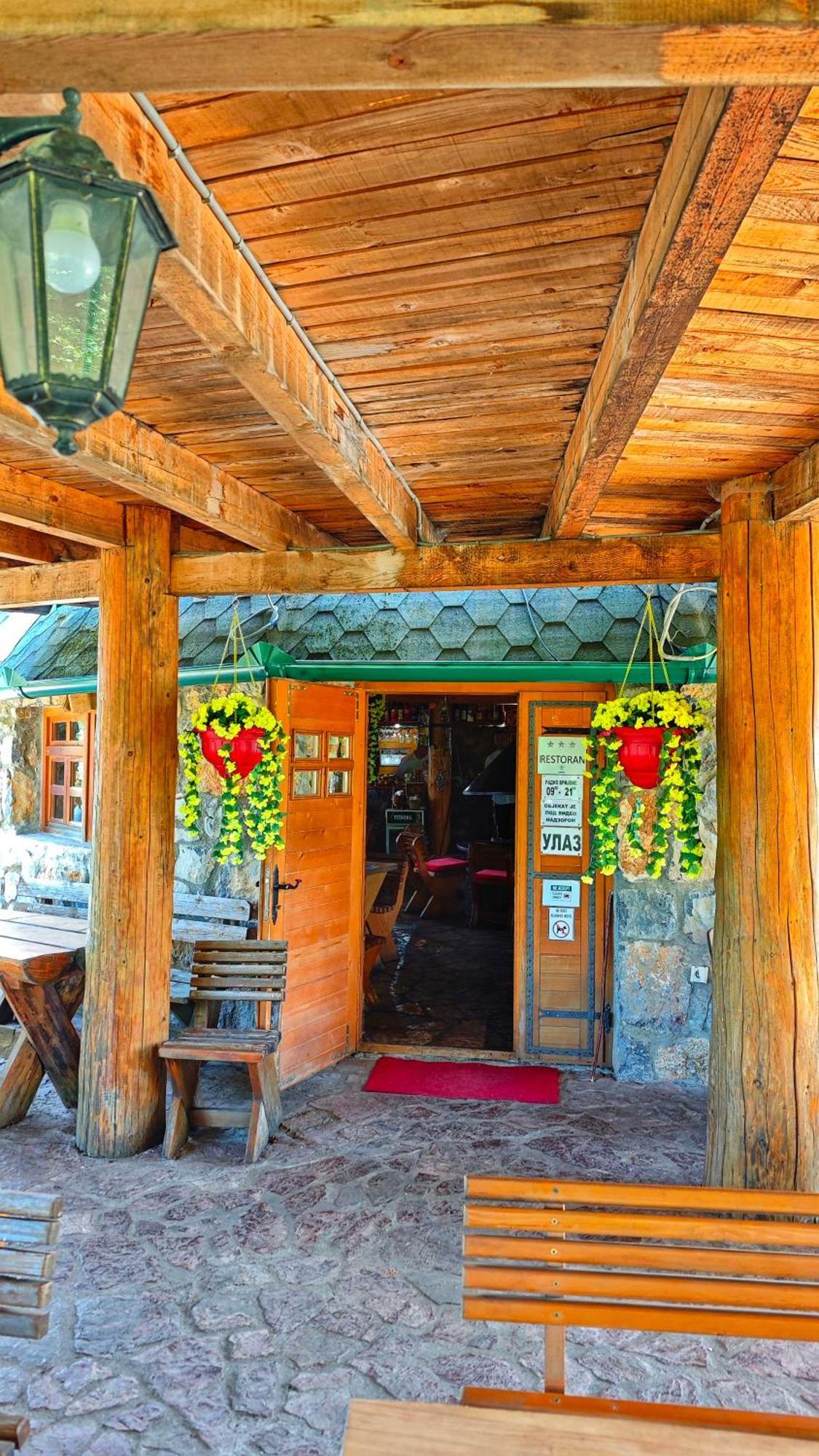 Kozak Apartments & Restaurant Mojkovac Exterior foto